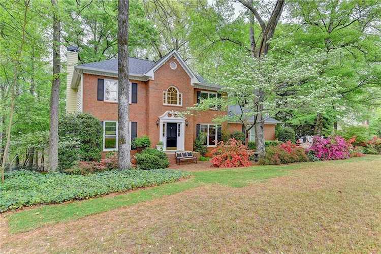 8095 Willow Tree Way, Alpharetta, GA 30005 - Premier Atlanta Real Estate Photo 1