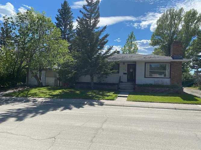 4103 42 St SW Calgary, AB T3E 3N2