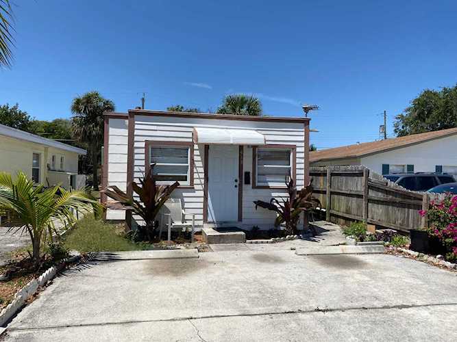 413 N E Street FL 33460