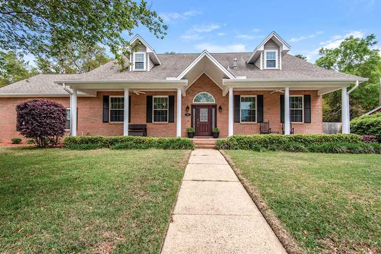 1727 Bolton Village Lane Niceville, FL 32578