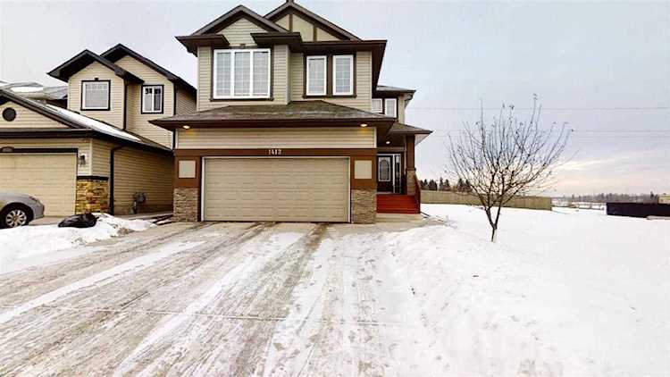 1412 30 Avenue Edmonton, AB T6T 0V7