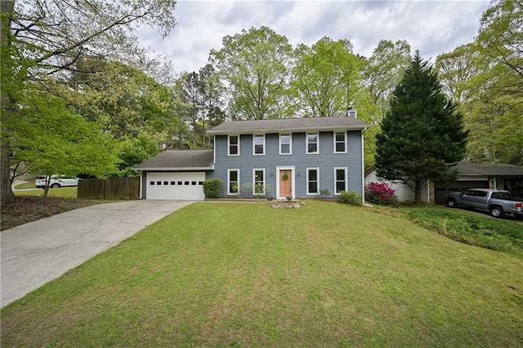 205 Lakeland Ct Roswell, GA 30076