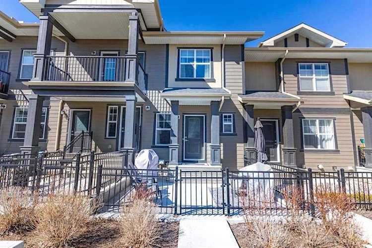 36 Evanscrest Gardens NW Calgary, AB T3P 0S1