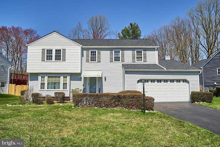 9512 Burning Branch Rd Burke, VA 22015