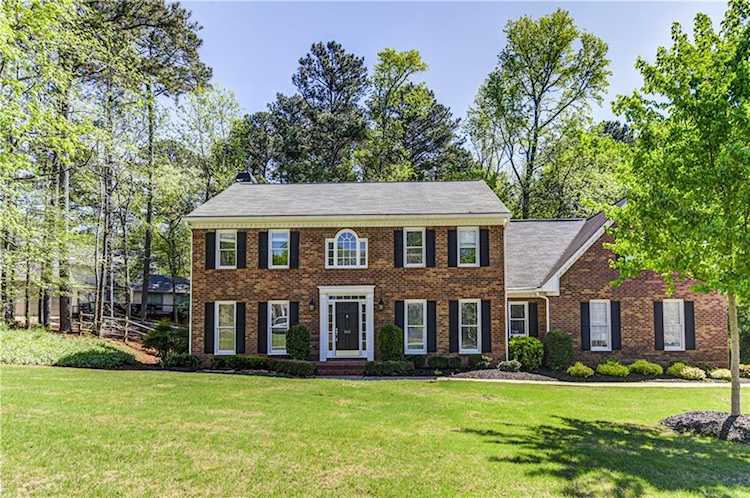 910 White Oak Pass, Alpharetta, GA 30005 - Premier Atlanta Real Estate Photo 1