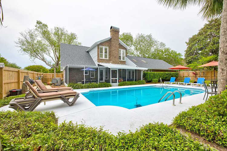 72 E Country Club Drive Destin, FL 32541