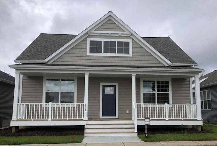 3049 SE Blairview Parkway #69 Kentwood, MI 49512