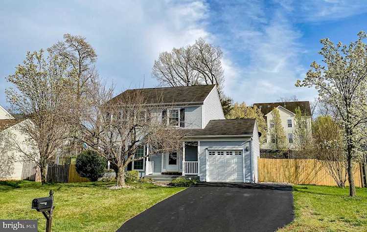10257 Cedar Ridge Dr Manassas, VA 20110