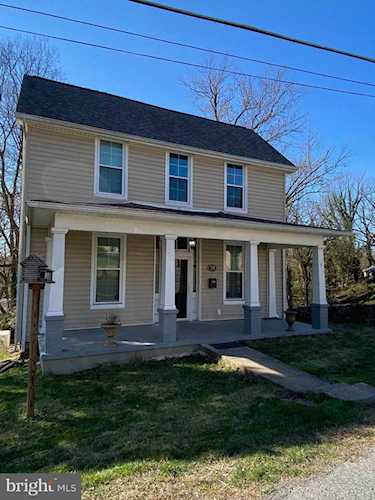 521 Washington St Charles Town, WV 25414 | MLS ® WVJF142012 Photo 1