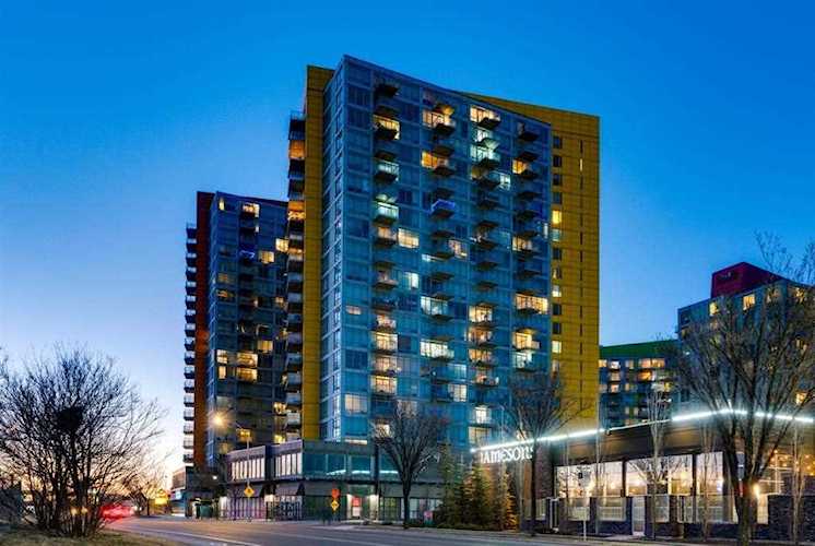 3820 Brentwood Rd NW #306 Calgary, AB T2L 2L5