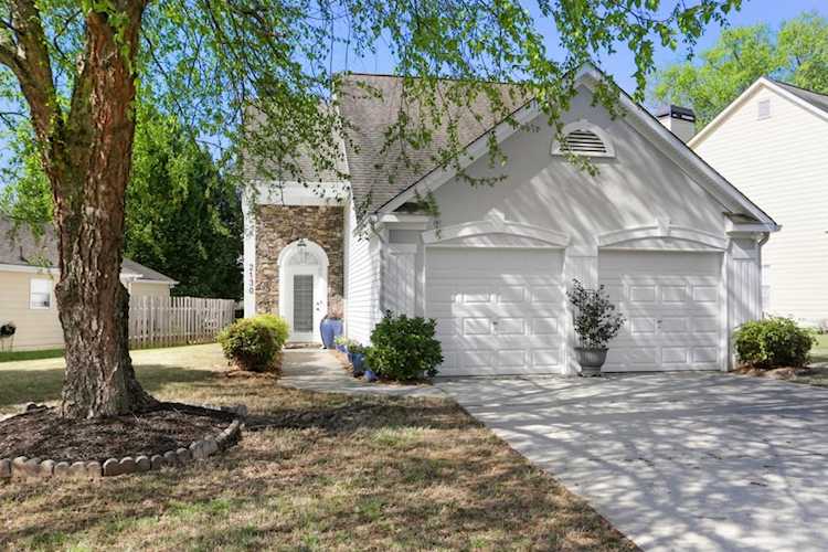2130 Ashton Dr Roswell, GA 30076