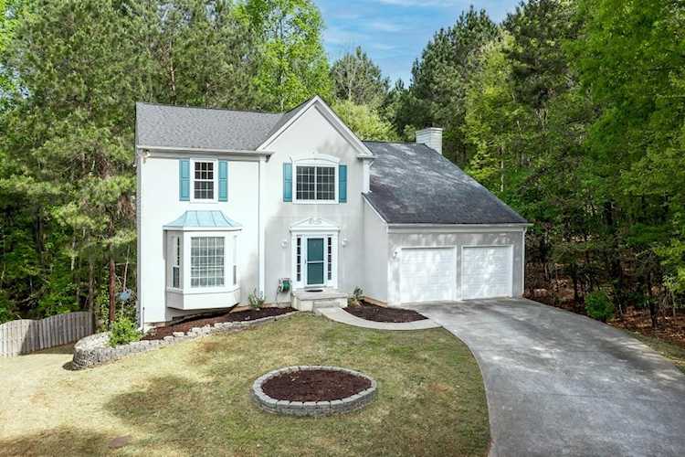 3752 Arnsdale Dr Peachtree Corners, GA 30092