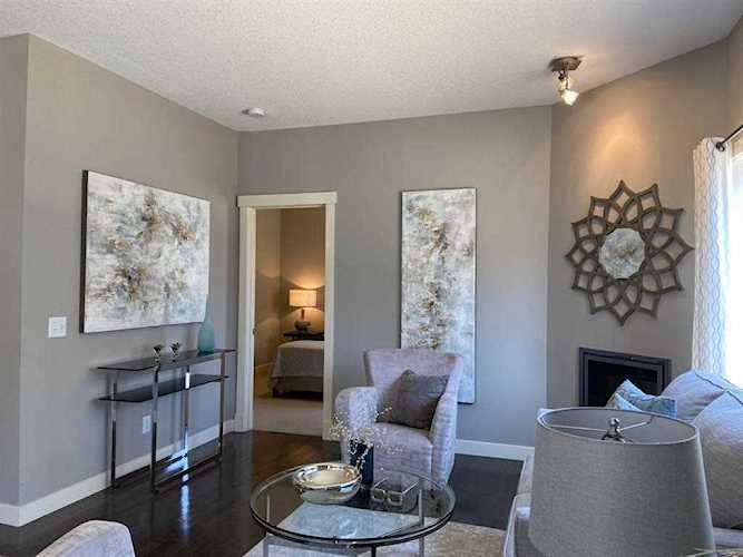 281 Cougar Ridge Dr SW #1506 Calgary, AB T3C 0M6