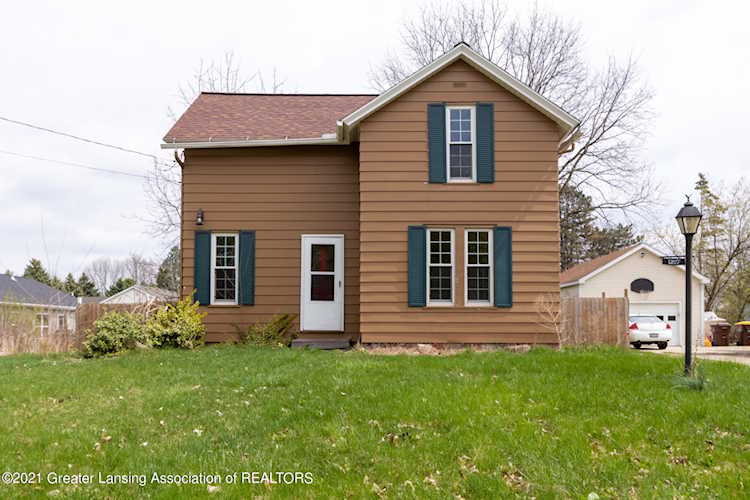 1207 S Oakland St St. Johns, MI 48879 | MLS 254584 Photo 1