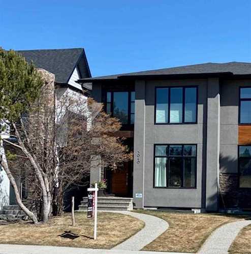 3040 30 St SW Calgary, AB T3E 2M6