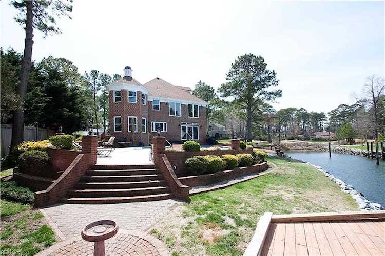 798 Oriole Dr Virginia Beach, VA 23451