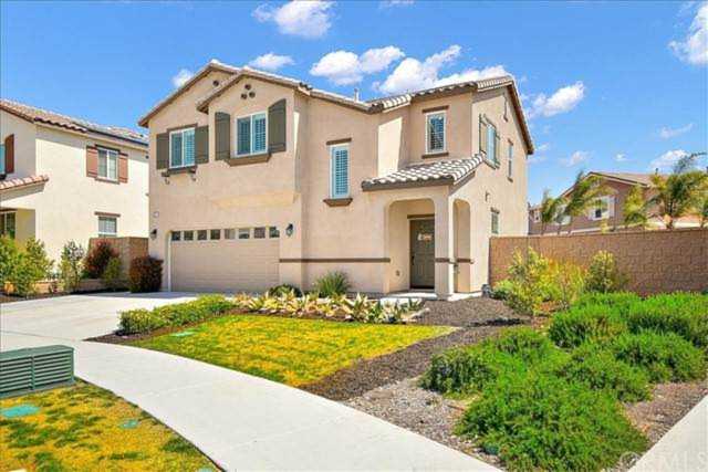 5615 Garibaldi Way Fontana, CA 92336