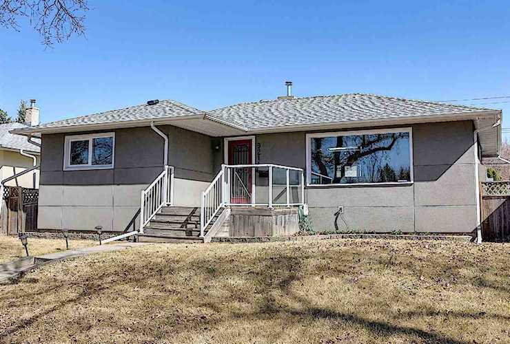 9211 79 Street Edmonton, AB T6C 2R6
