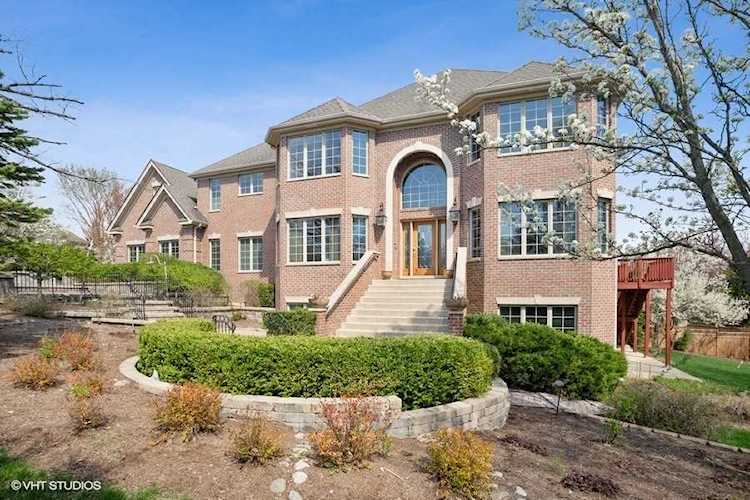 200 Lori Ct Medinah, IL 60157