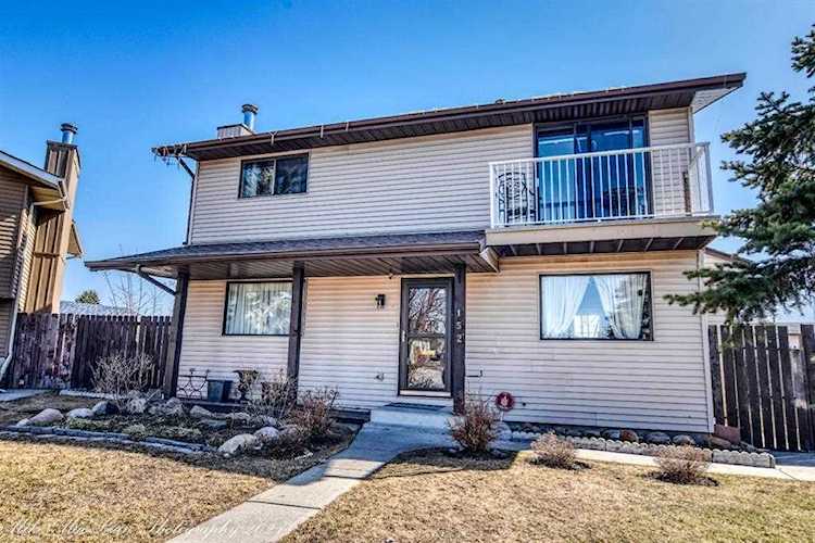 152 Whitaker Close NE Calgary, AB T1Y 5K3