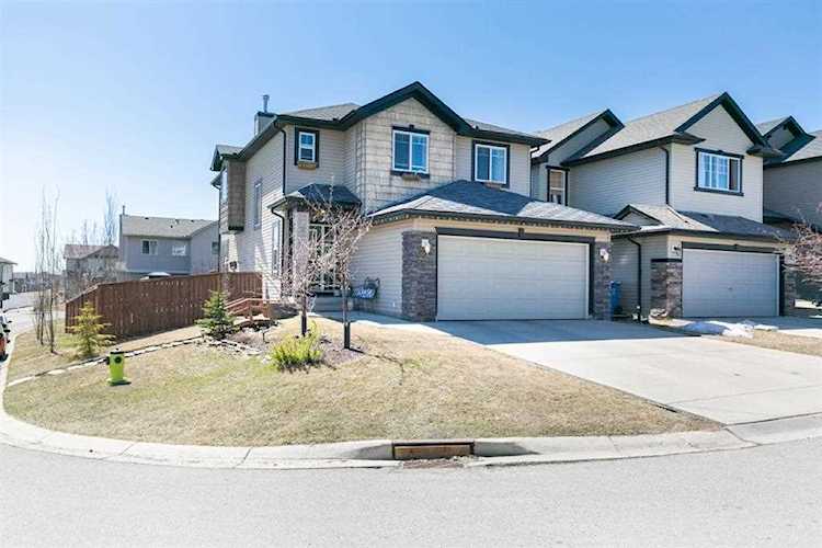87 Everhollow Crescent SW Calgary, AB T2Y 0A9