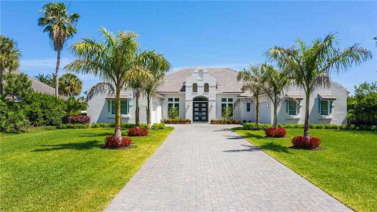 1926 Mooringline Dr Vero Beach, FL 32963