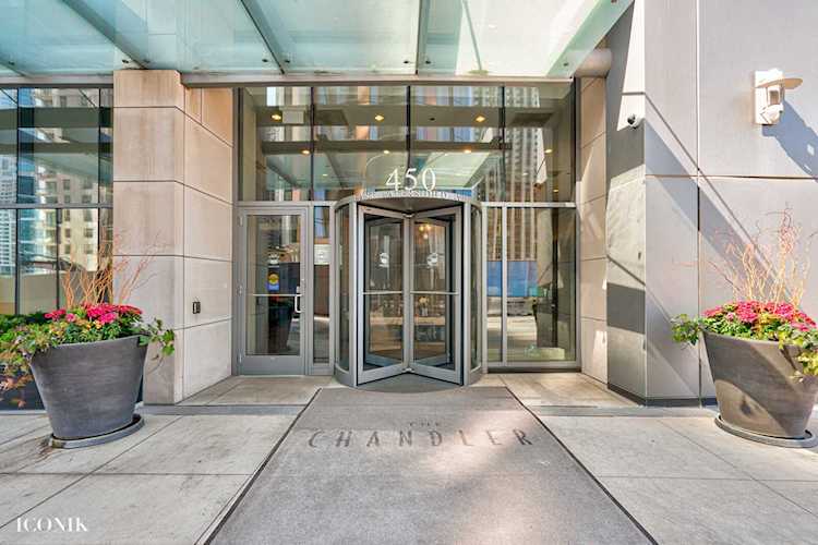 450 E Waterside St #2902 Chicago, IL 60601