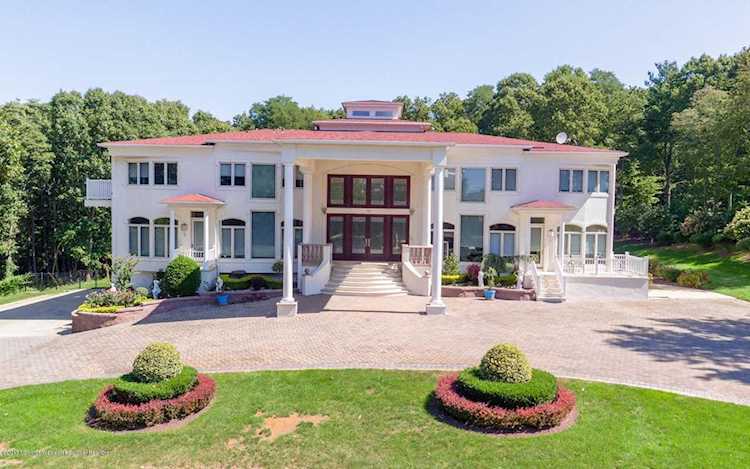 15 Mockingbird Dr Colts Neck, NJ 07722