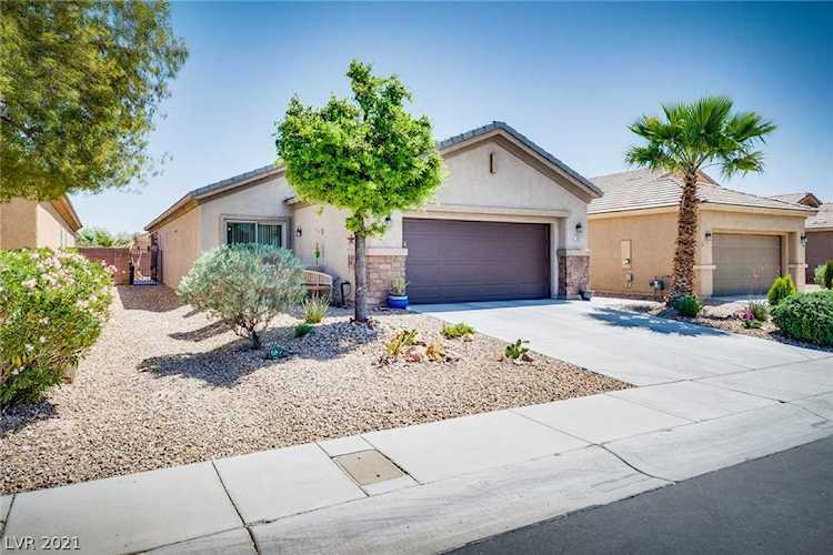 3972 Shetland Pony St Las Vegas, NV 89122