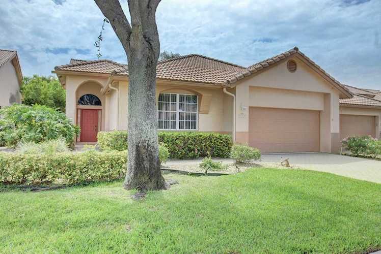 8840 Shoal Creek Lane Boynton Beach, FL 33472