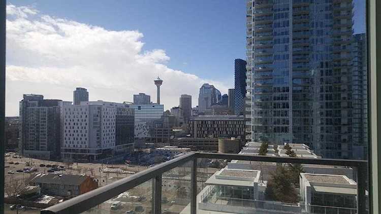 550 Riverfront Ave SE #1204 Calgary, AB T2G 1E5