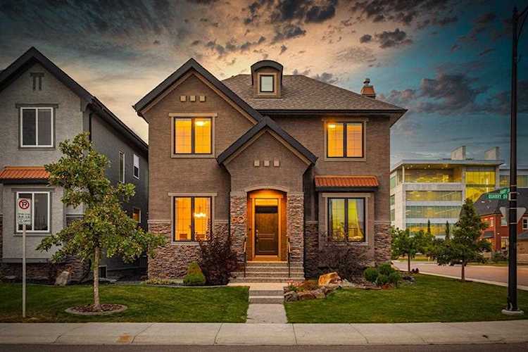 60 Quarry Dr SE Calgary, AB T2C 5G6