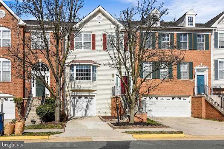 43782 Clemens Terrace Ashburn, VA 20147