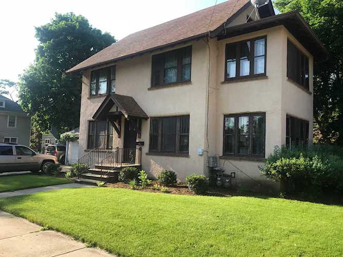256-258 Plum St Aurora, IL 60506