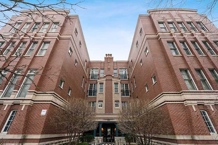 3845 N Ashland Ave #2A Chicago, IL 60613