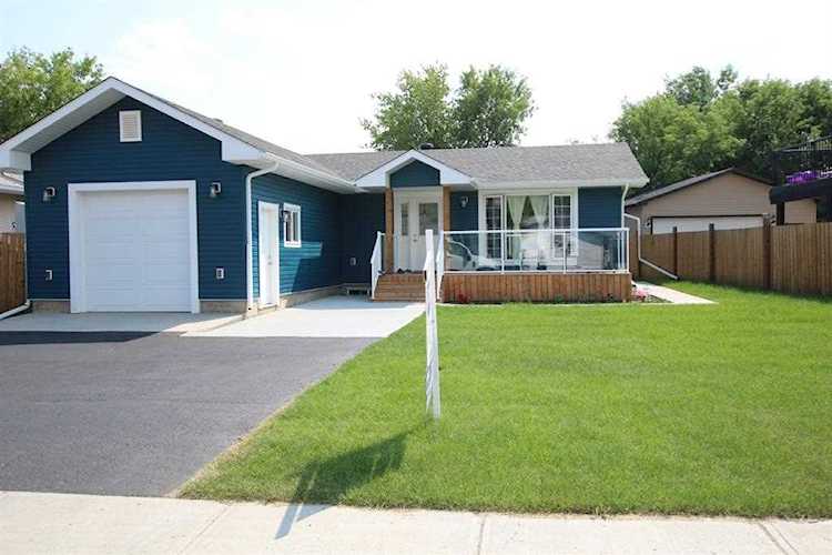 121 Demers Dr Fort Mcmurray, AB T9H 2B3