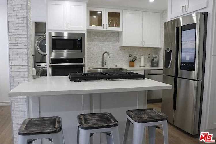 2471 Sawtelle Blvd #102 Los Angeles, CA 90064