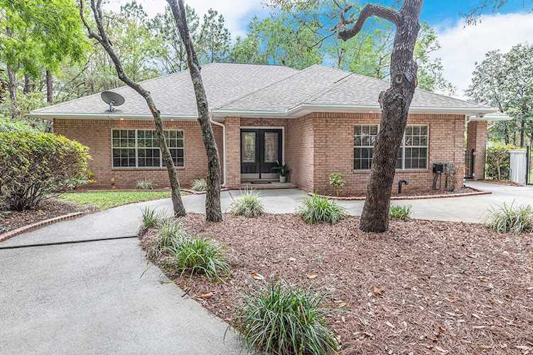201 Windsong Court Niceville, FL 32578