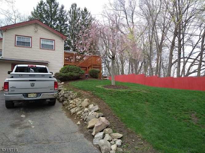 35 Ludlow St Jefferson Twp., NJ 07885
