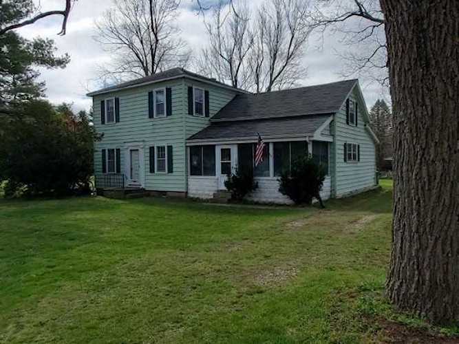 7628 Warner St Allendale, MI 49401