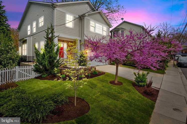 5111 19th Rd N Arlington, VA 22207