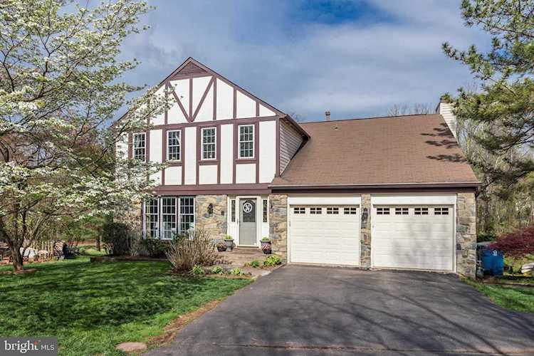 3904 Bokel Dr Chantilly, VA 20151