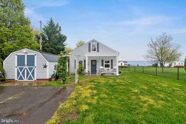 12498 Neale Sound Dr Cobb Island, MD 20625 | MLS ® MDCH223616 Photo 1