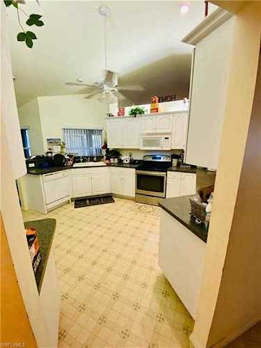 2129 Viscaya Parkway Cape Coral, FL 33990 | MLS 221029340 Photo 1