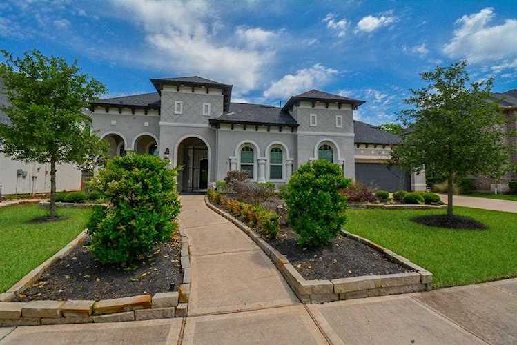 9607 Plaza Point Dr Missouri City, TX 77459