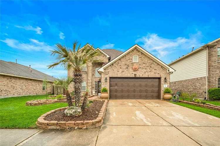 61 Rodeo Dr Manvel, TX 77578