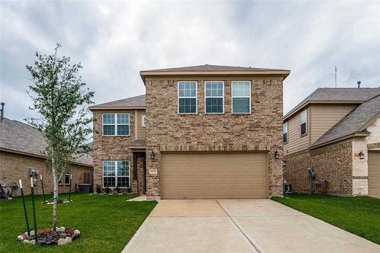2334 Prairie Vale Ct Fresno, TX 77545