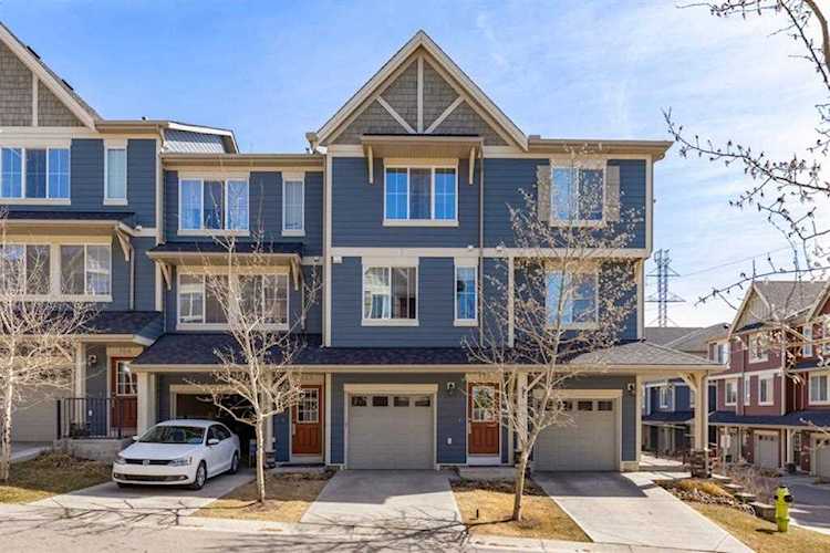 172 Evansview Gardens Nw Calgary, AB T3P 0L2