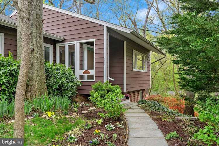 7016 Braeburn Place Bethesda, MD 20817