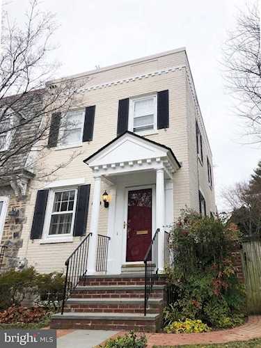 4228 40th St NW Washington, DC 20016